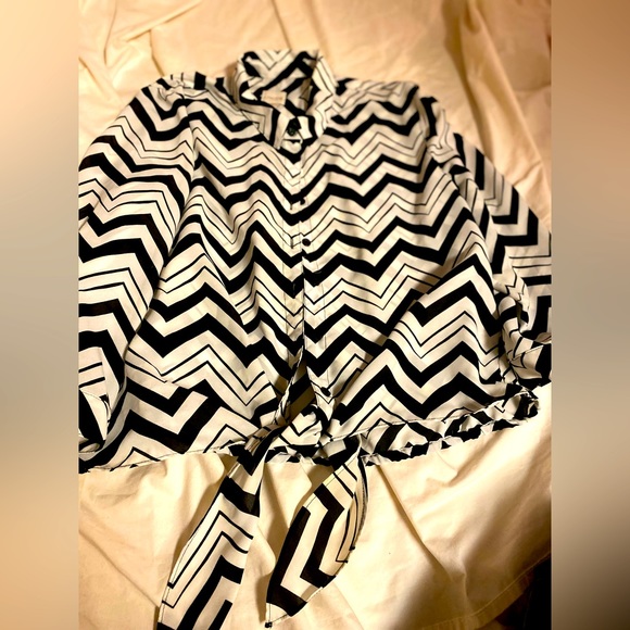 Chico's ladies blouse - Picture 2 of 7